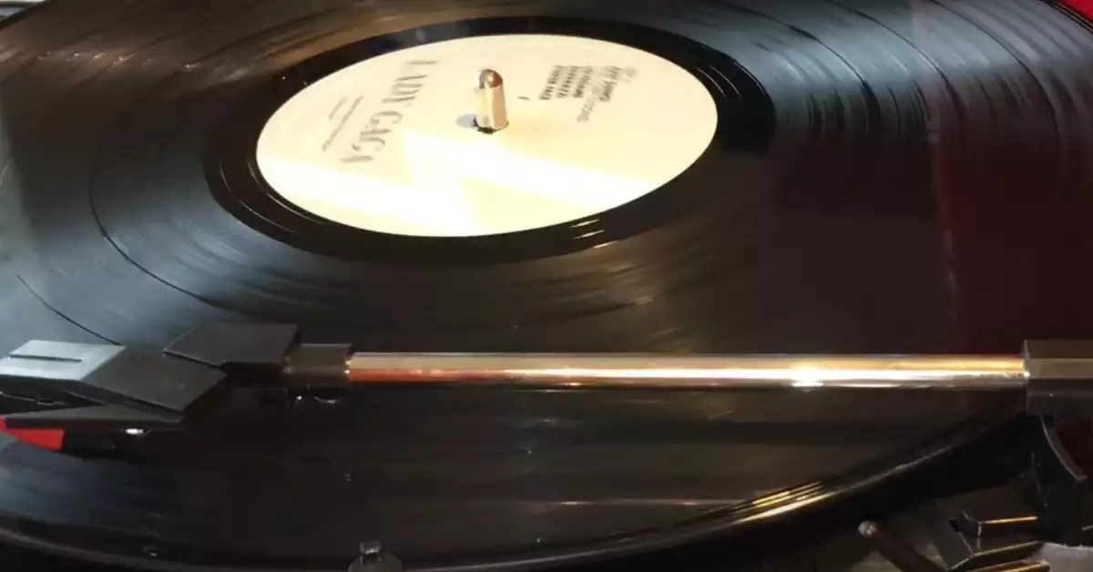 4 Easy Ways On How To Stop Record Player From Skipping When Walking